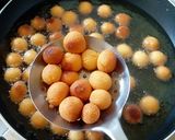 A picture of step 7 of Milk Balls.