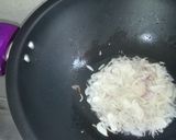 Foto langkah ke 3 dari resep Oseng udang rebon kering.