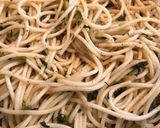 Foto del paso 4 de la receta: Spaghetti de chiles secos y perejil
