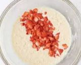 A picture of step 3 of Almond flour, strawberry pan cake.