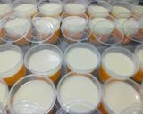 Foto langkah ke 2 dari resep Puding Lapis Lychee Jeruk.
