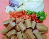 Foto langkah ke 1 dari resep Sosis Asam Manis Madu.