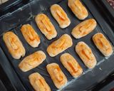 Foto langkah ke 5 dari resep Roti Mini Isi Keju.