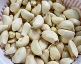 Gambar langkah 1 resipi Garlic Paste.