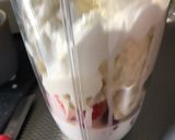 A picture of step 1 of Strawberry Banana smoothie.