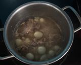 Hình bước làm 2 của món Thịt ba chỉ/sườn ba chỉ kho trứng nước