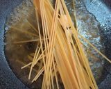 Foto del passaggio 3 della ricetta Spaghetti con crema di carciofi