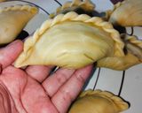 Foto langkah ke 7 dari resep Karipap Pusing Sayur dan Daging.