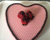 Foto del paso 19 de la receta: Pastel de chocolate envuelto en gelatina de fresas