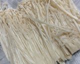 Foto langkah ke 1 dari resep Jamur Enoki Crispy #638.