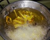Foto del paso 10 de la receta: Sierra en salsa moscatel acompañadas de cabellos de plátano verde fritos