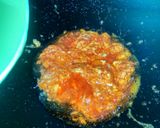 Foto langkah ke 5 dari resep Cilok Kuah Telur Pedas.