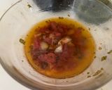Foto del passaggio 3 della ricetta Filetti di merluzzo con spinaci e funghi champignon al pomodoro, facili e veloci