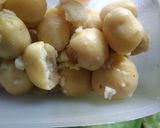 A picture of step 1 of Spicy Dum aloo.