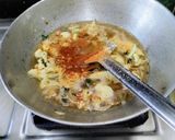 A picture of step 2 of Cauliflower Sooji Upma.