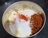 A picture of step 2 of Capcicum dry sabzi.