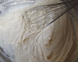 Foto del paso 2 de la receta: Postre improvisado con melocotones en almíbar y fruta con crema apto para diabéticos