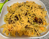 Foto del paso 6 de la receta: Nachos con frijoles y cheddar