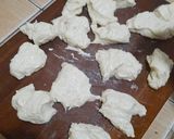 Foto langkah ke 5 dari resep Roti tanpa susu tanpa telur tanpa ulen tanpa butter tanpa gula.