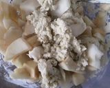 A picture of step 3 of Sig's German little Apple Cakes.