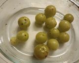 A picture of step 1 of Amla murabba.