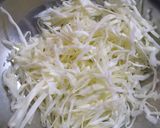 Foto del paso 2 de la receta: Ensalada fresca de repollo choclo y zanahoria sazonada