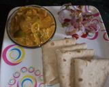 A picture of step 3 of Jhatpat onion capsicum sabji.
