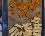Foto del passaggio 2 della ricetta Buccia di zucca croccante al forno e crostini