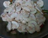 Foto del paso 3 de la receta: Fideos teriyaki con pollo champiñones y vegetales