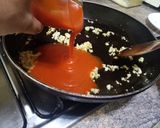 Foto del paso 2 de la receta: Macarrones con atún y tomate en 16 minutos