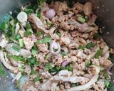รูปขั้นตอนการทำที่ 3 ของ ลาบหมู