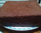 Foto langkah ke 7 dari resep Blackforest cake enak dan lembut.