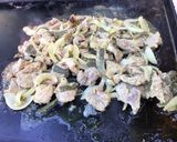 Une image de l'étape 9 de Porc mariné aux deux oignons (marinade maison et cuisson à la plancha).