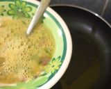 Foto langkah ke 2 dari resep Telur Dadar Krispi.
