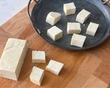A picture of step 1 of Tawa Paneer.