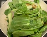 รูปขั้นตอนการทำที่ 4 ของ บ๊อกฉ่อยผัดอกไก่น้ำมันหอย
