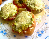 Foto del paso 2 de la receta: Tomates rellenos, aguacate con un toque gourmet