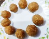 A picture of step 7 of Til Gud Laddoo.