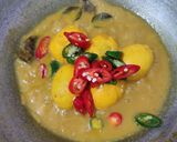 Foto langkah ke 3 dari resep Telur Bumbu Kunyit Terasi.