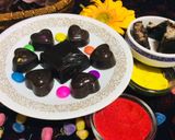 A picture of step 5 of Stuffed chocolates.