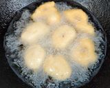 A picture of step 5 of मेदू वड़ा#वड़ा.