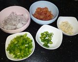 A picture of step 1 of Indian Masala Pasta.