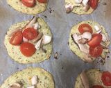 Foto del paso 4 de la receta: Mini pizzas de coliflor