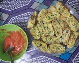 Foto langkah ke 4 dari resep Telor dadar gulung simpel.