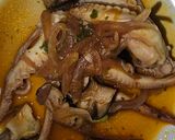 Foto del paso 5 de la receta: Pulpo con llanega negra y gambas cocidas con salsa tártara