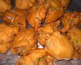 प्याज के पकोड़े (सिंधी स्पेशल)(pyaz k pakode recipe in hindi) रेसिपी चरण 5 फोटो