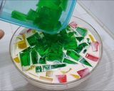 Foto langkah ke 4 dari resep Es jelly pelangi.