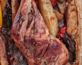 Foto del paso 2 de la receta: Pierna de pavo al horno con guarnición