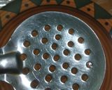 A picture of step 3 of Namkeen Boondi for raita.