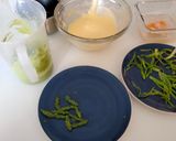 A picture of step 1 of Chef Cannavacciuolo's Asparagus Risotto.